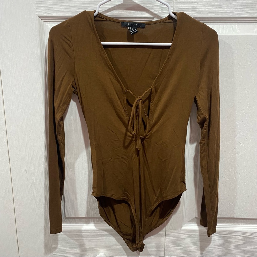 FOREVER 21 Women’s Long-Sleeve Soft Bodysuit Shirt Top - brown, size S